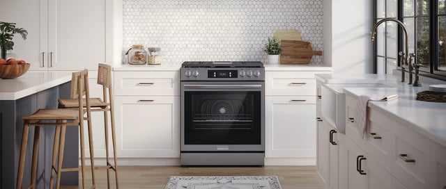 Frigidaire GCFG3060BF 30" Freestanding Gas Range w/ Air Fry: Stainless S...