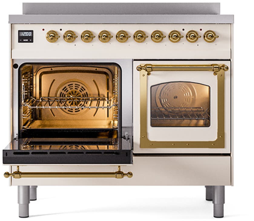Ilve UNDI406NMPAWG Antique White With Brass Knobs