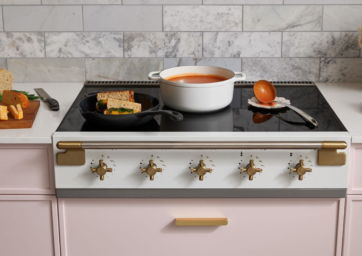 AGA AEL361INRTABWHT White With Antique Brass Trim