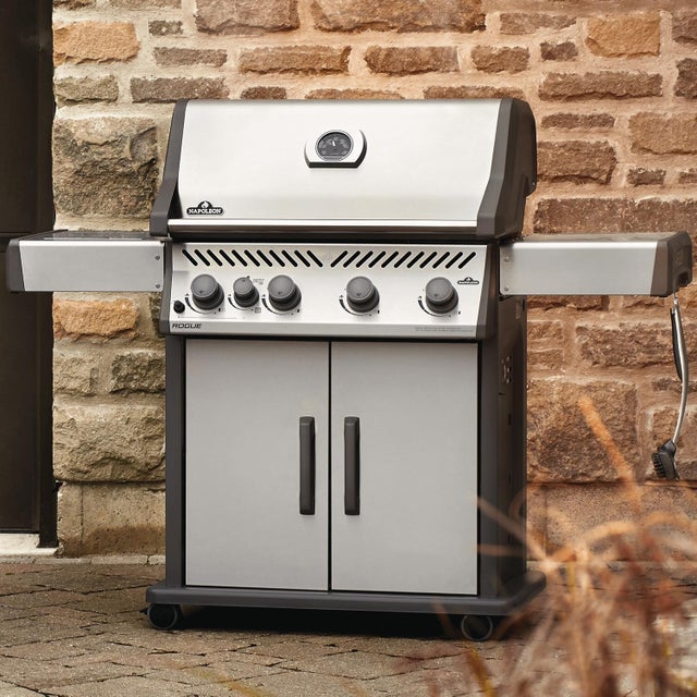 Napoleon RXT525SIBPSS1 Rogue XT 525 SIB, 61 Inch Freestanding Gas Grill w...