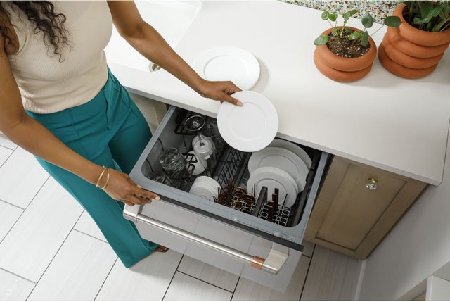 Cafe CDD220P4WW2 24 Inch Fully Integrated Smart Single Dishwasher D...