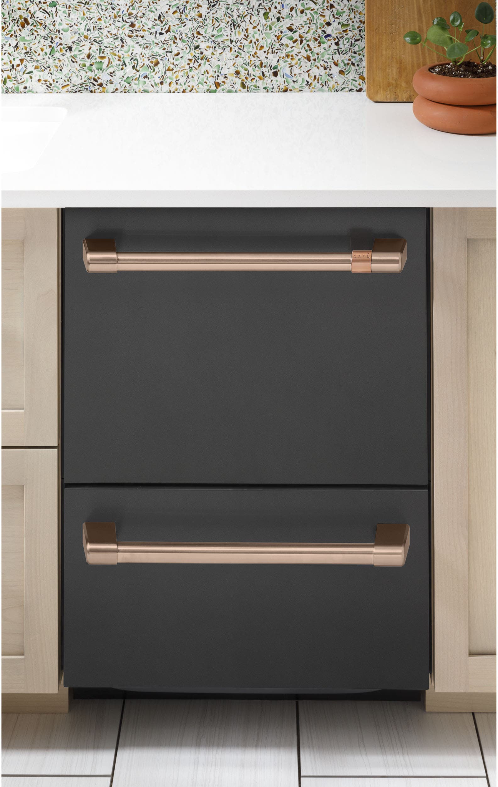 Cafe CDD420P3TD1 Matte Black