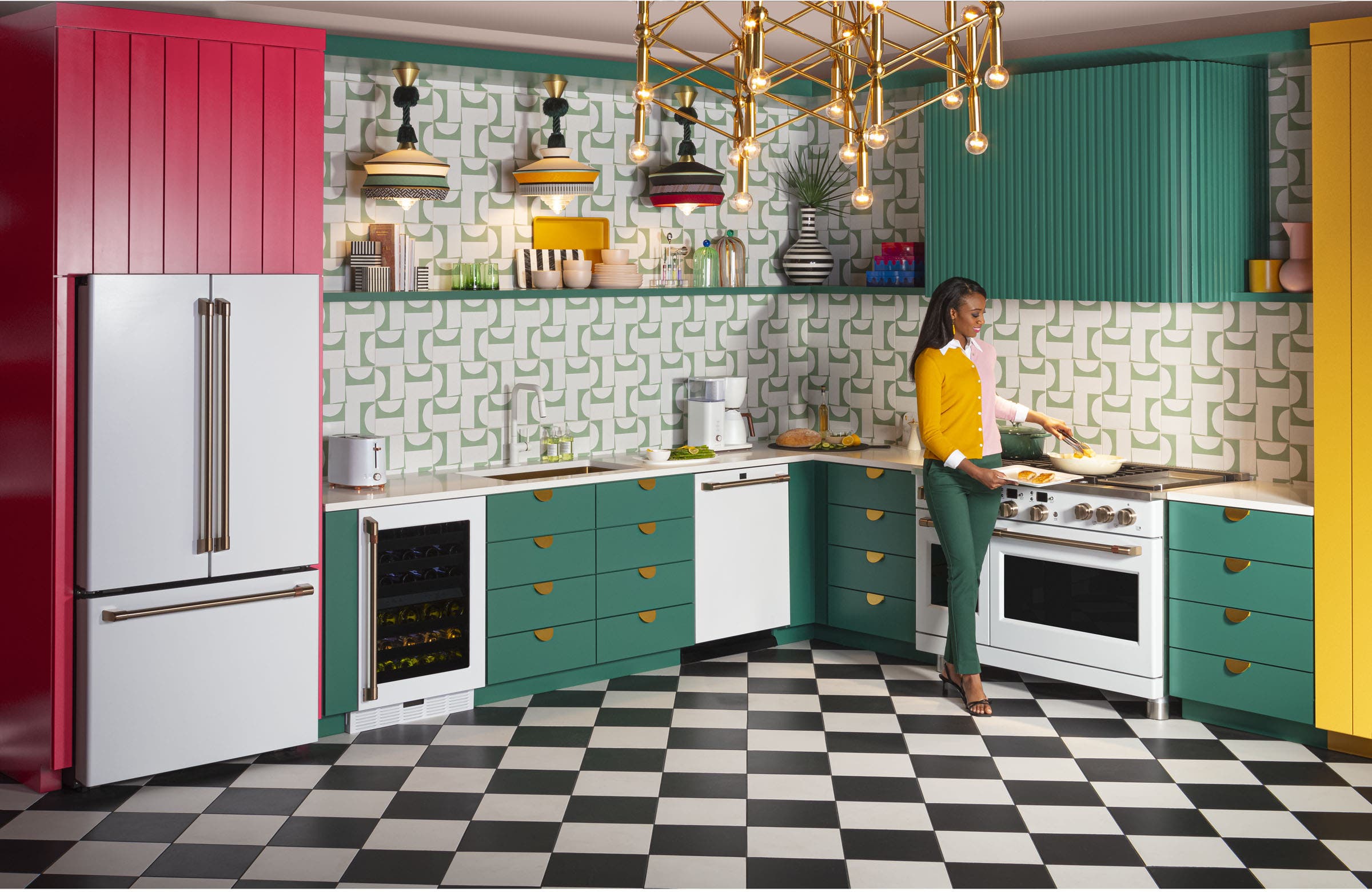 Cafe CWE23SP4MW2 Matte White with Brushed Bronze Handles