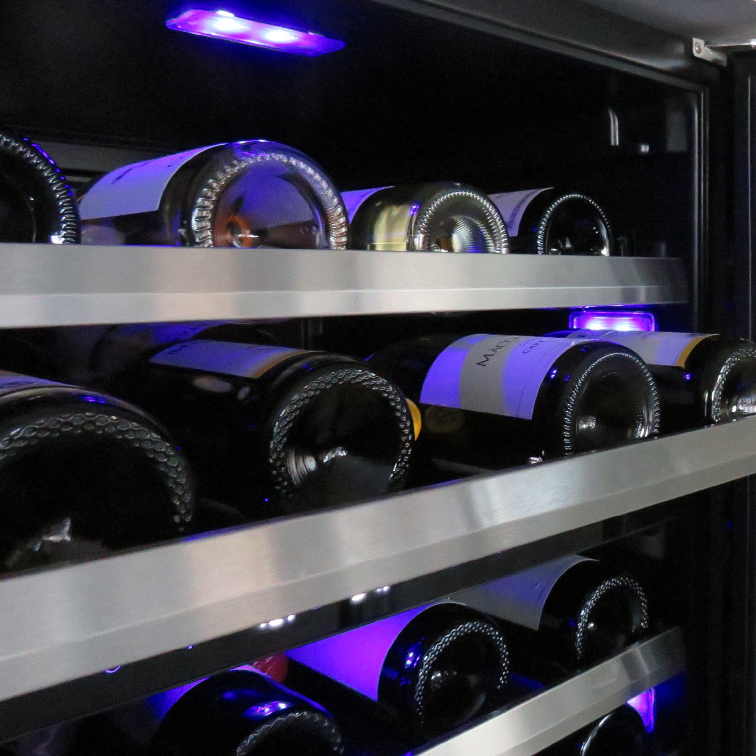 VERSOS　ベルソス 　25L冷温庫 VS-404 Presrv™ Pro Dual Zone Wine Cooler | Zephyr Presrv™ Wine
