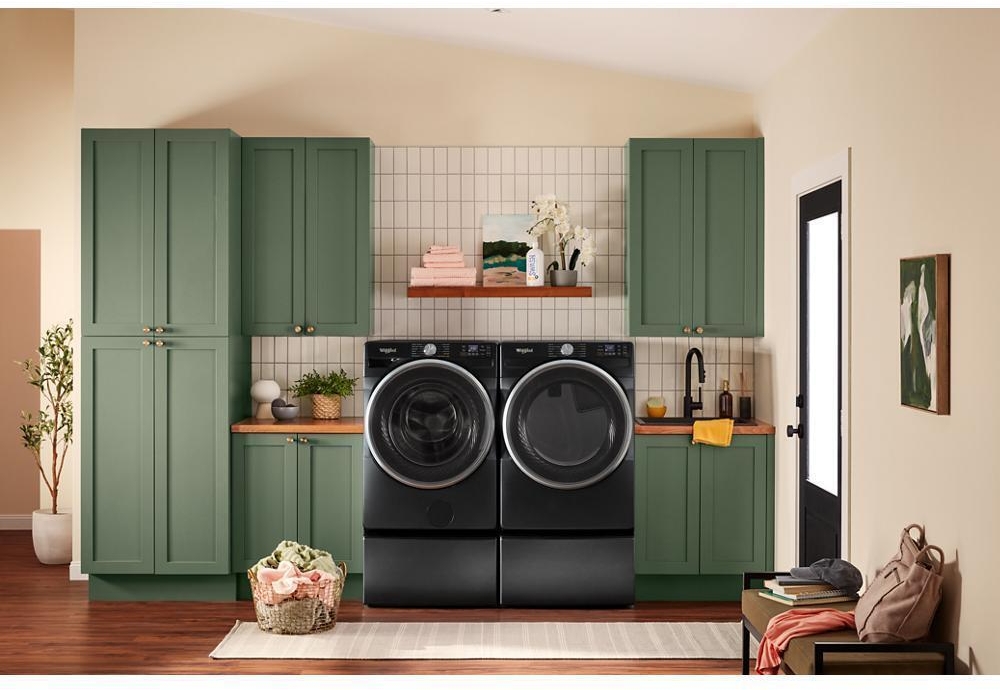 Whirlpool WFW6720RU Black