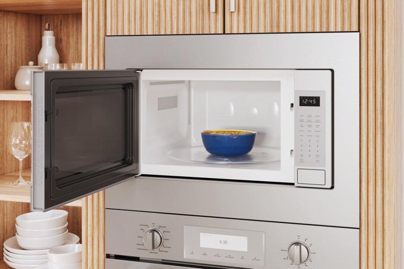 Thermador MBCS Masterpiece 24 Inch Microwave, Side Swing Door: St...