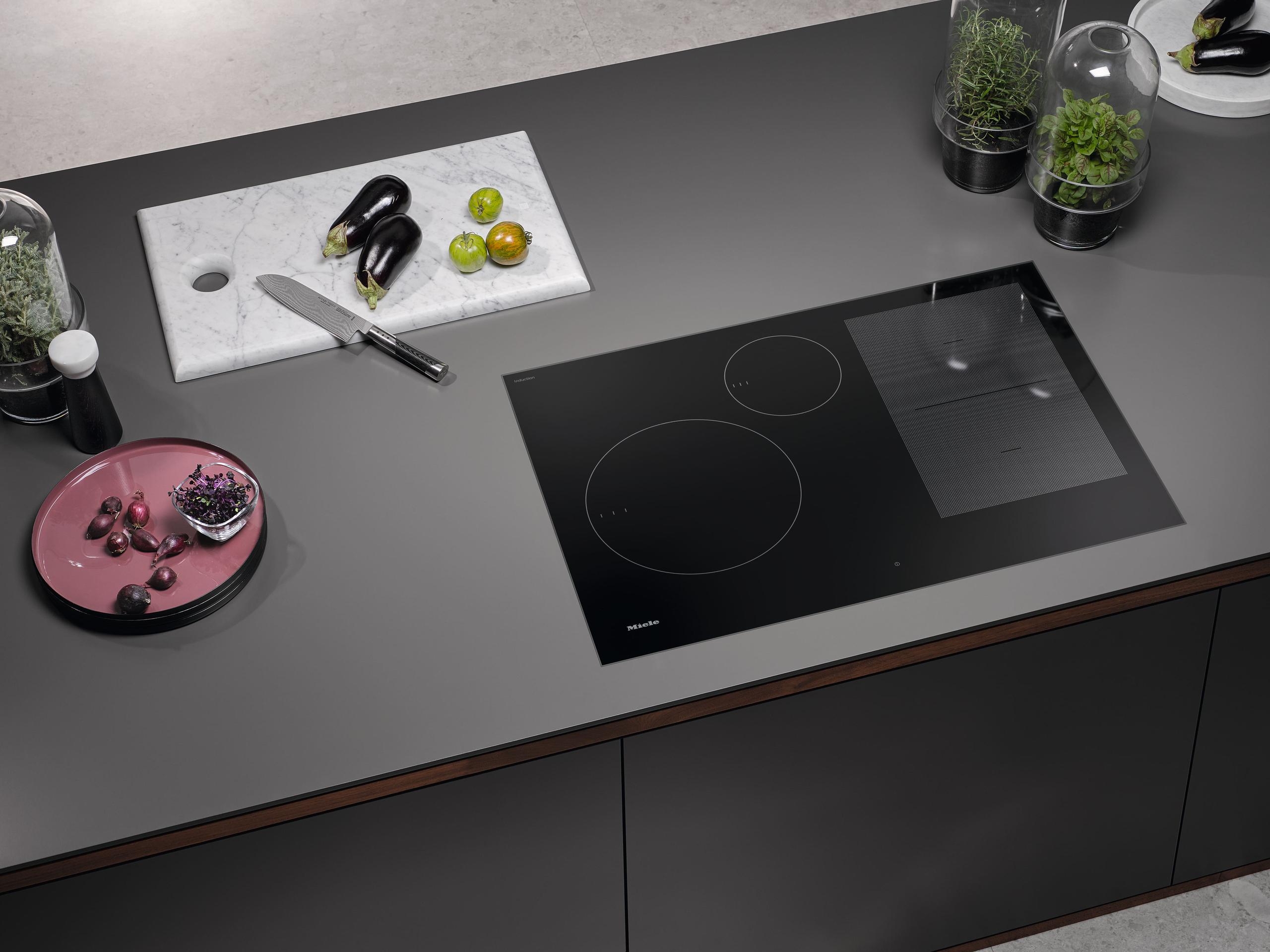 Miele KM7735FL Black