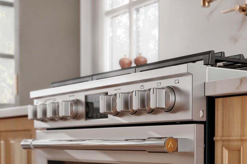 Frigidaire PCFG3080AF 30 Inch Slide-In Gas Range with 6 Sealed Burners, ...