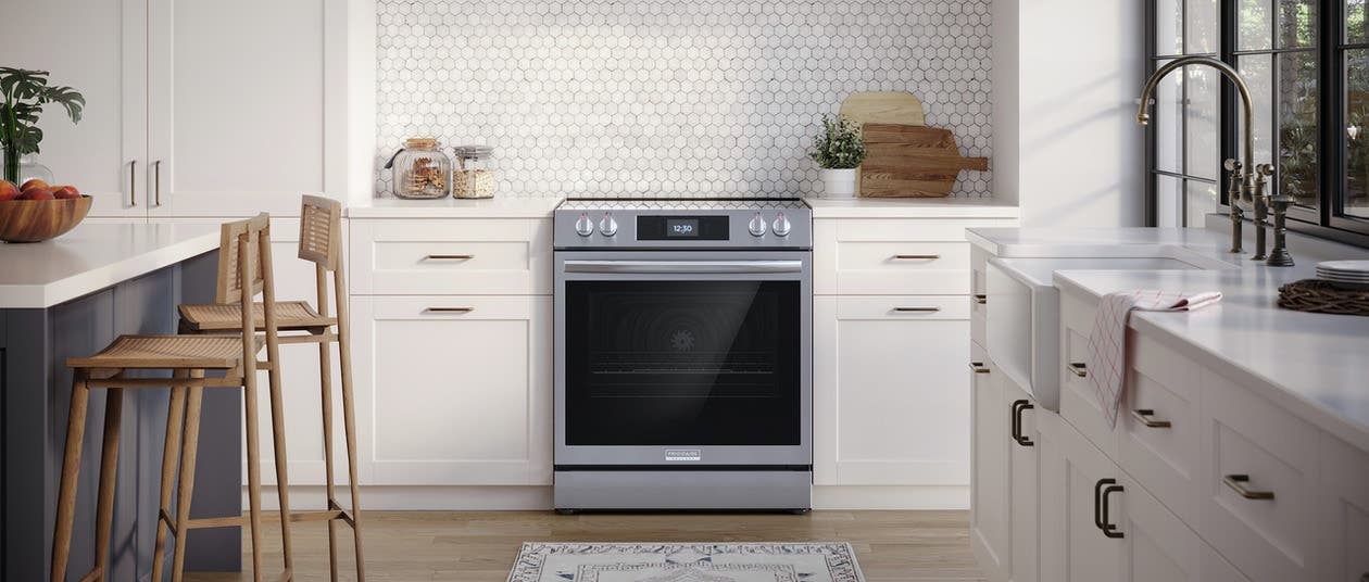 Frigidaire GCFE3060BF Stainless Steel