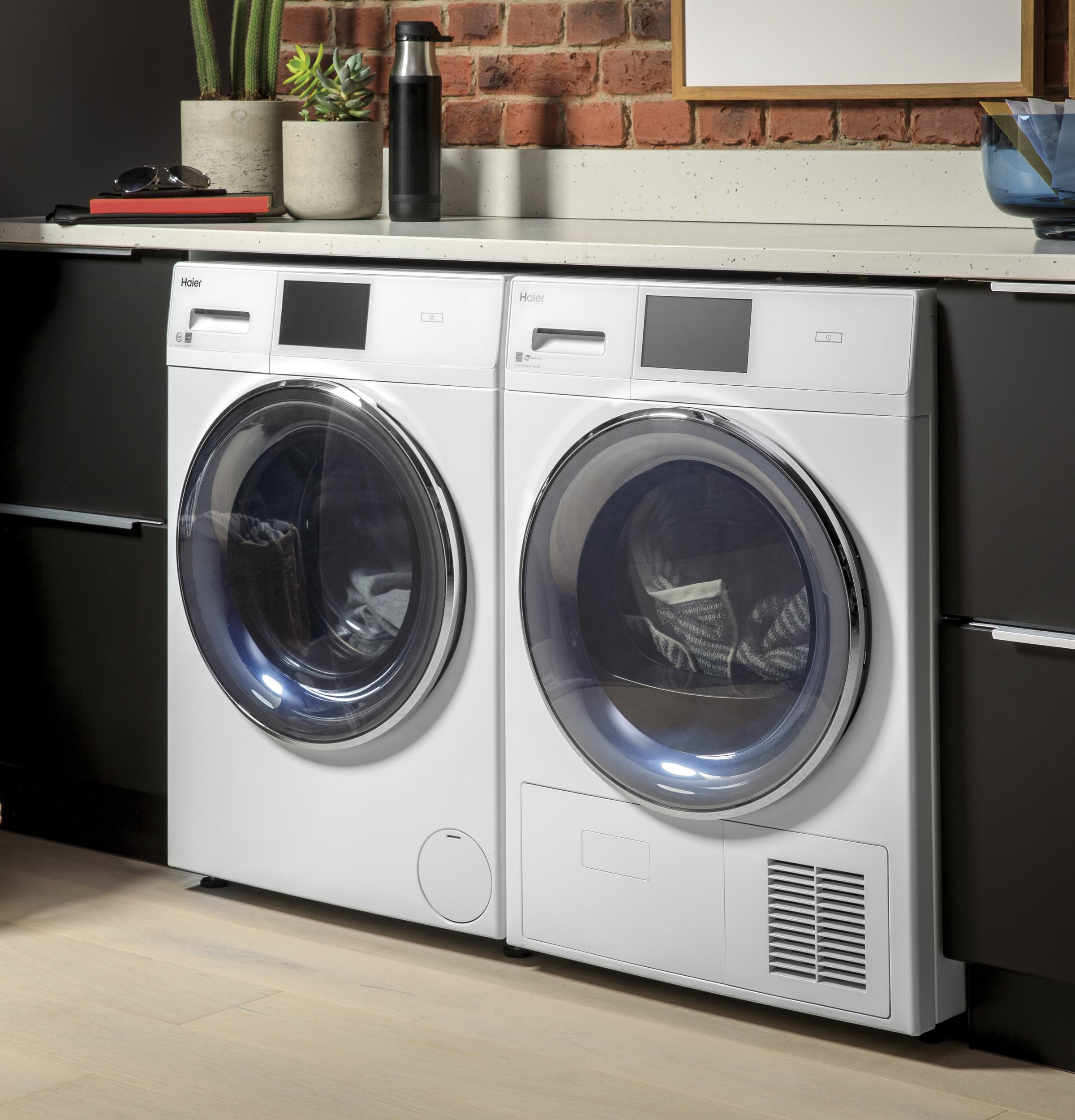 Haier QFT15ESSNWW White