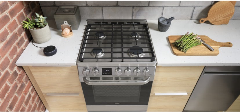 Haier QGAS740RMSS 24 Inch Freestanding Gas Range with 4 Sealed Burne...