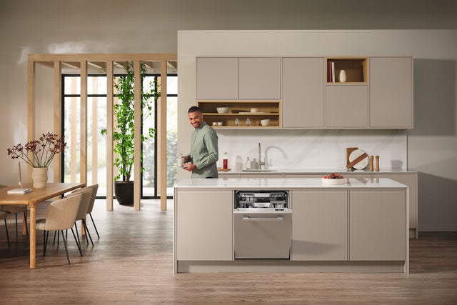 Miele G7193SCVI 24 Inch Built-In Panel Ready Fully Integrated Smar...