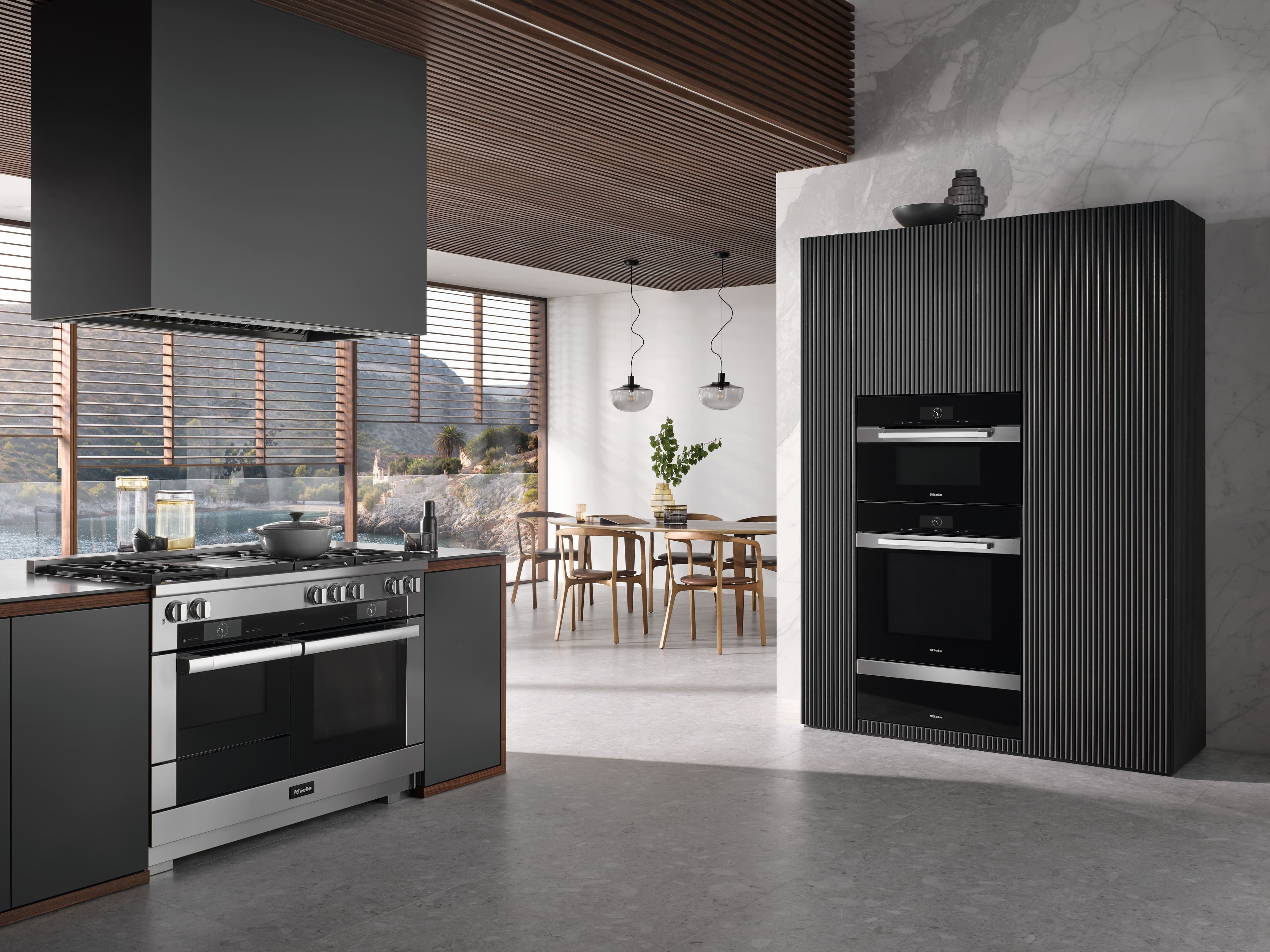 G：985123　シャープ　120L SJG2254FS: French 4-Door Refrigerator & Water Dispenser