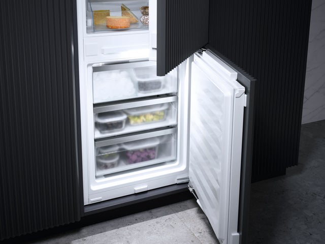 Miele KFN7795D Built-In Bottom Mount Smart Refrigerator with 8.69...