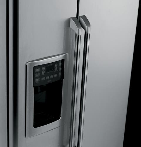 GE CSS25USWSS 25.4 cu ft. Side by Side Refrigerator