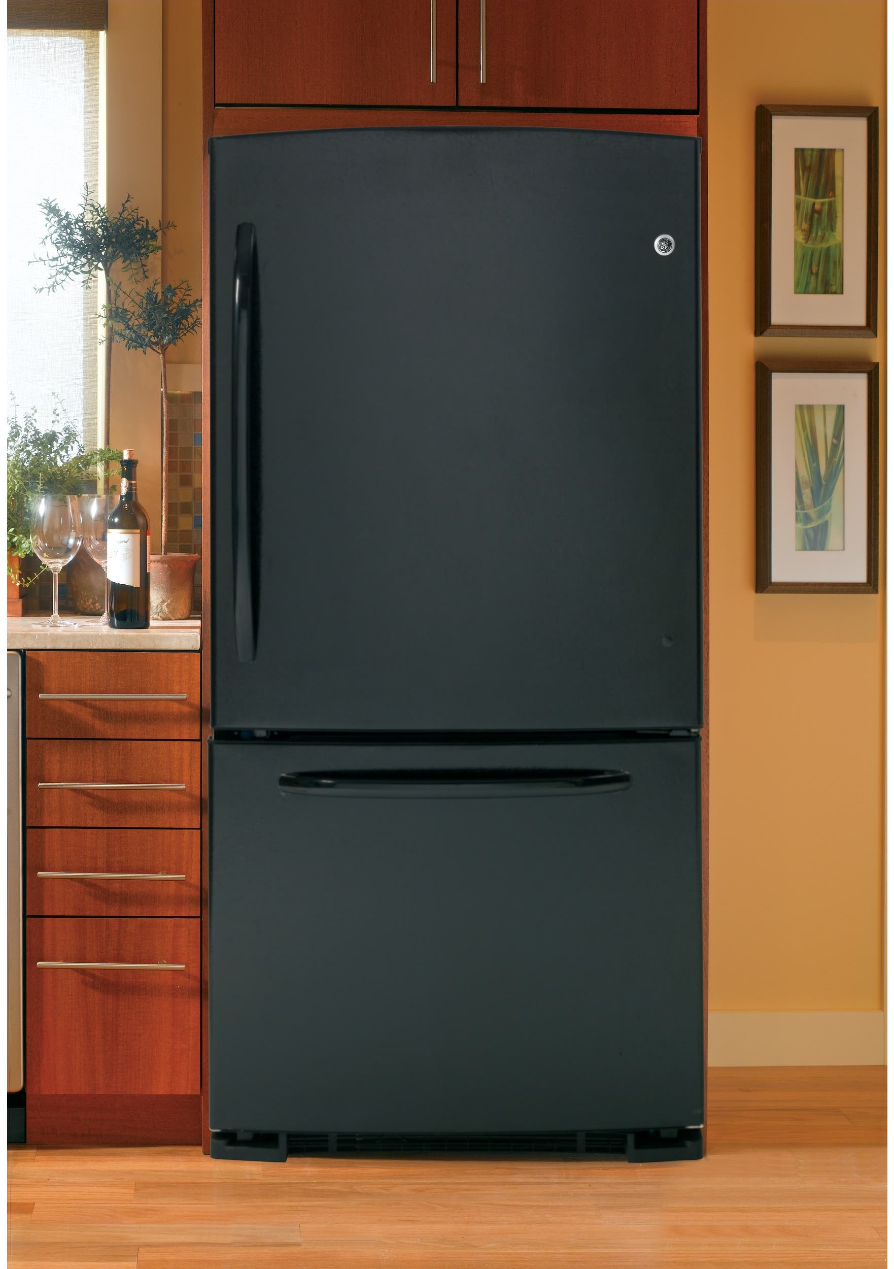 GE GDSC3KCYBB Black