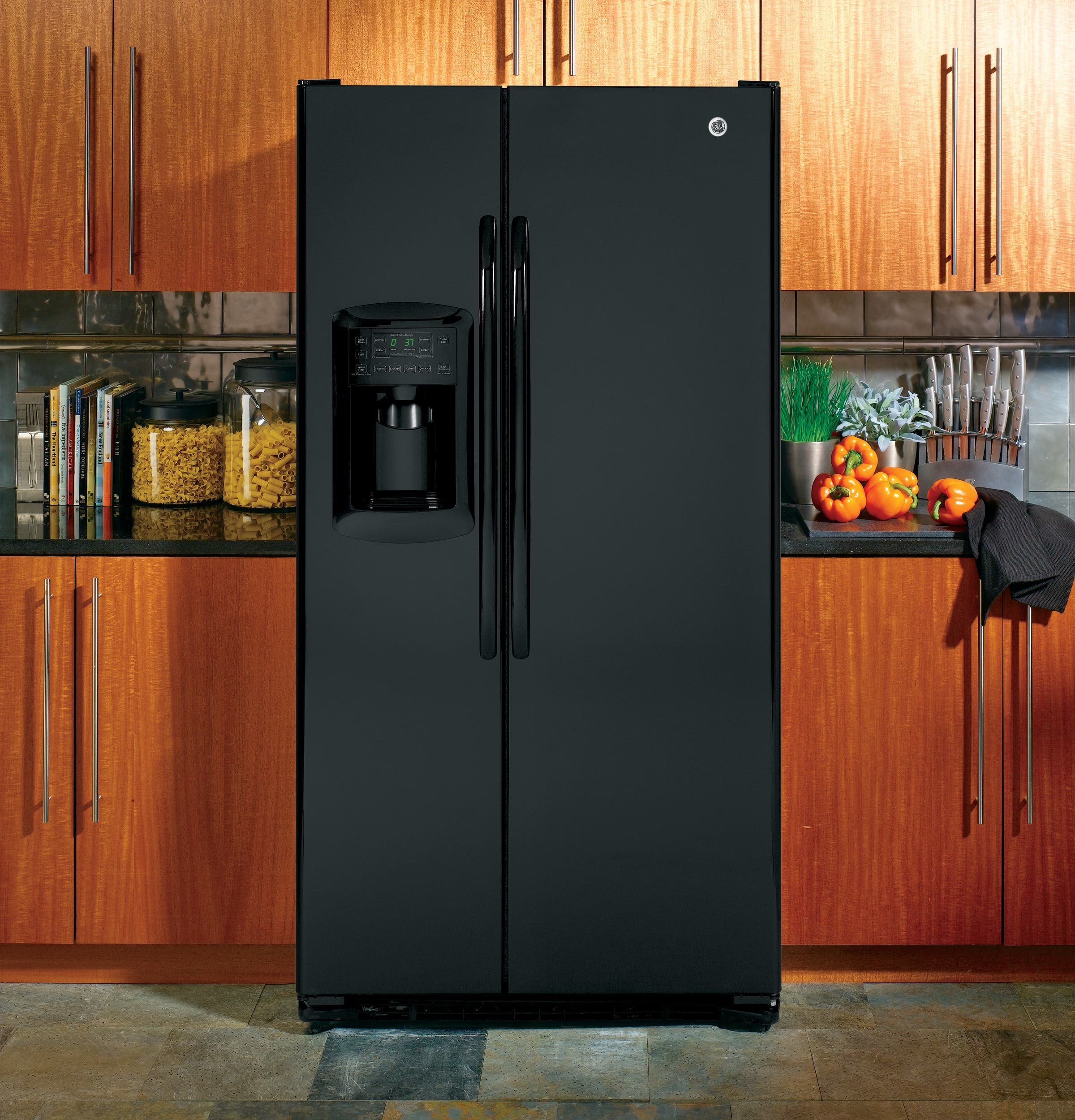 GE GSCF3PGXBB Black
