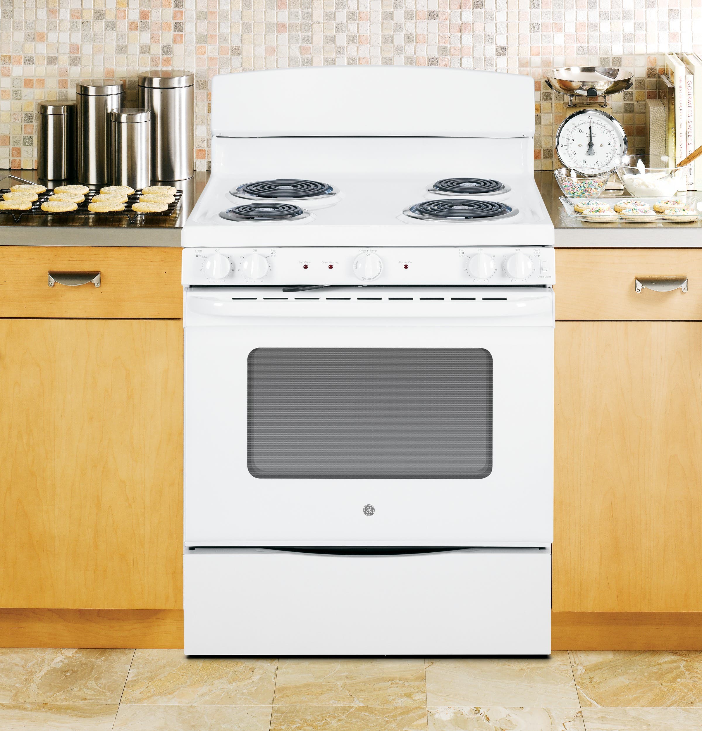 GE JB450DFWW White