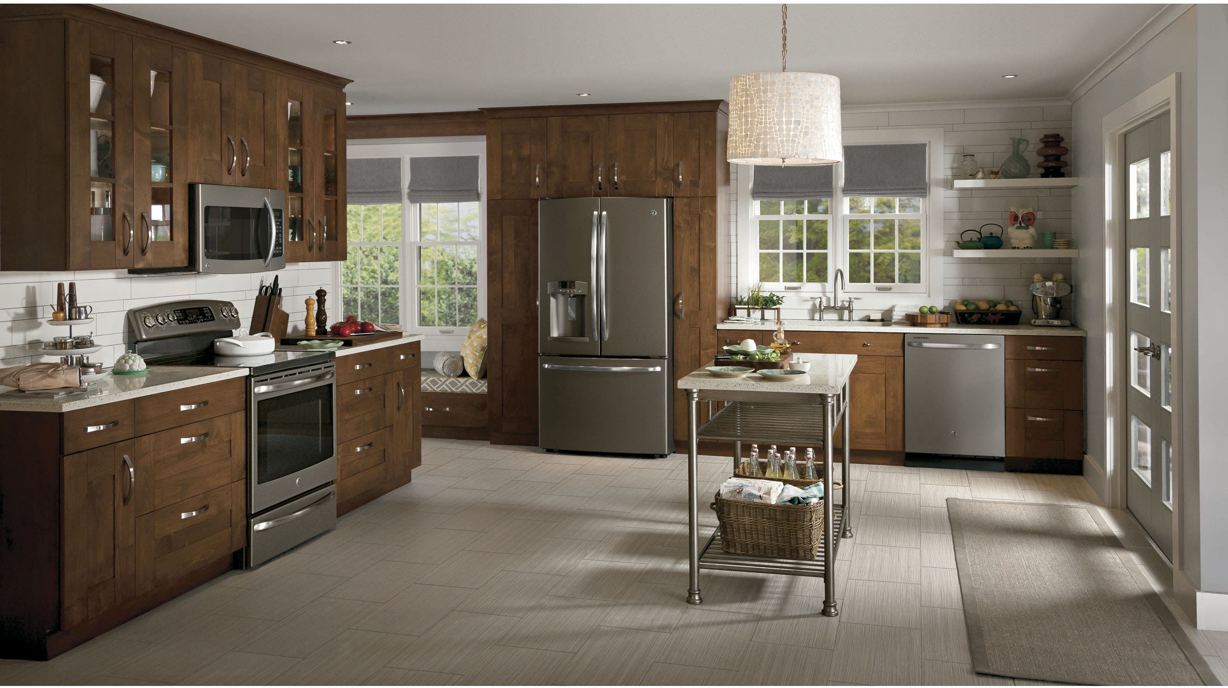 GE JB705EDES 30" Free-Standing Electric Range