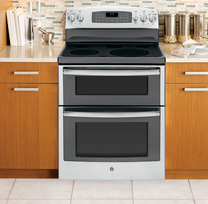 GE JB850SFSS 30" Freestanding Smoothtop Electric Range with 5 H...