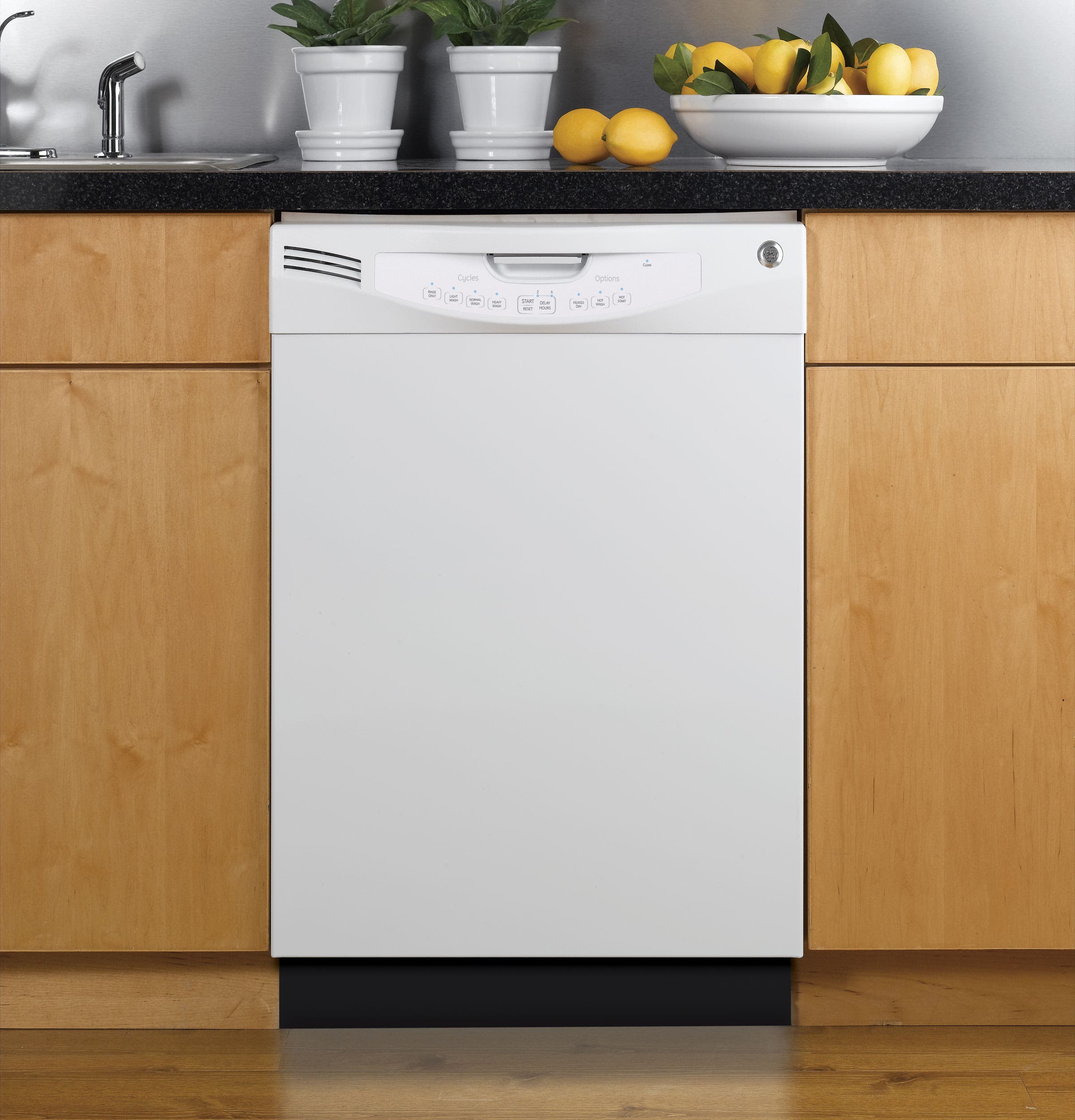 GE GLC4100NWW White on White