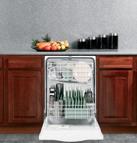 GE GLD5900NWW White on White