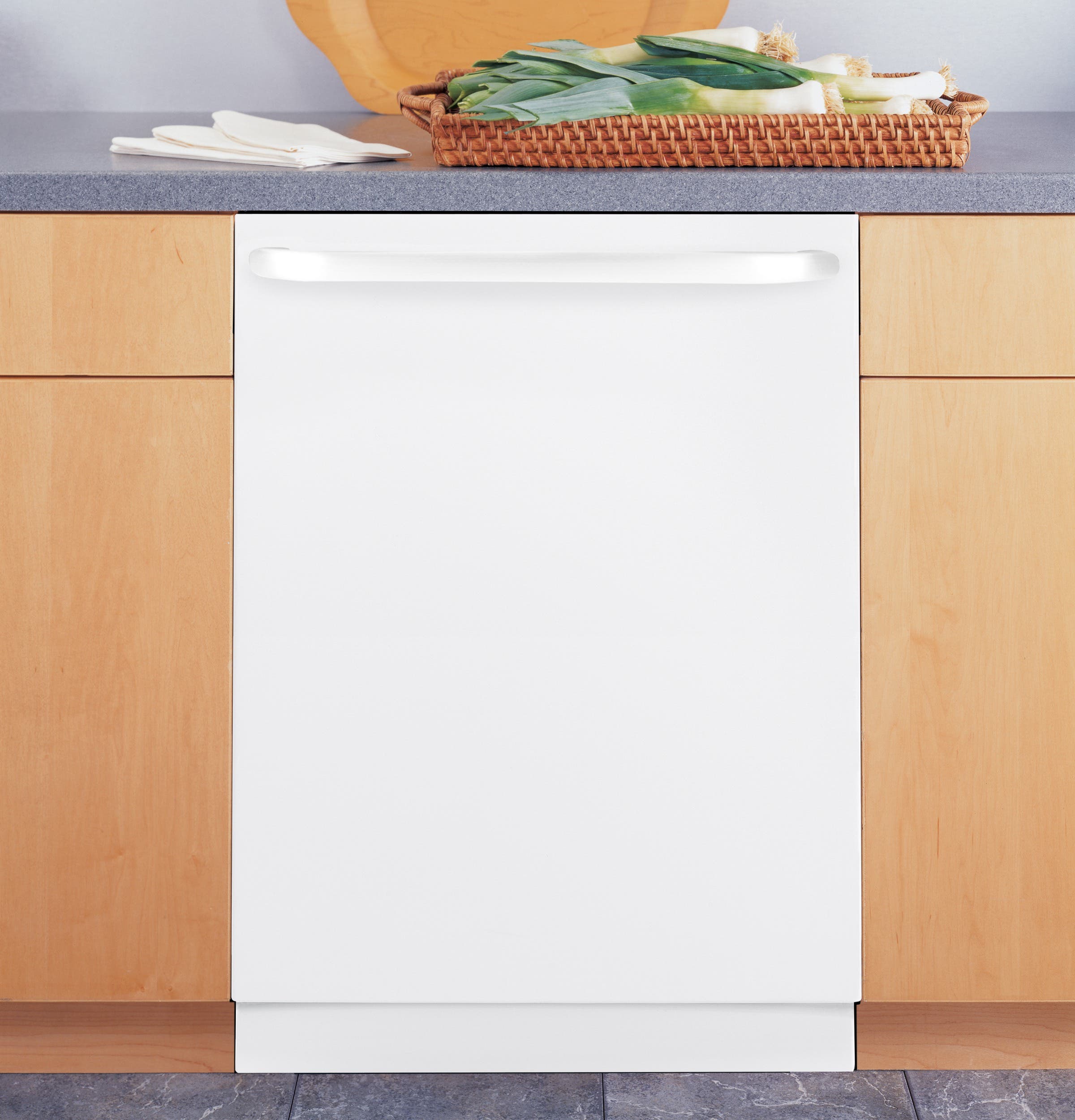 GE GLDT690JWW White
