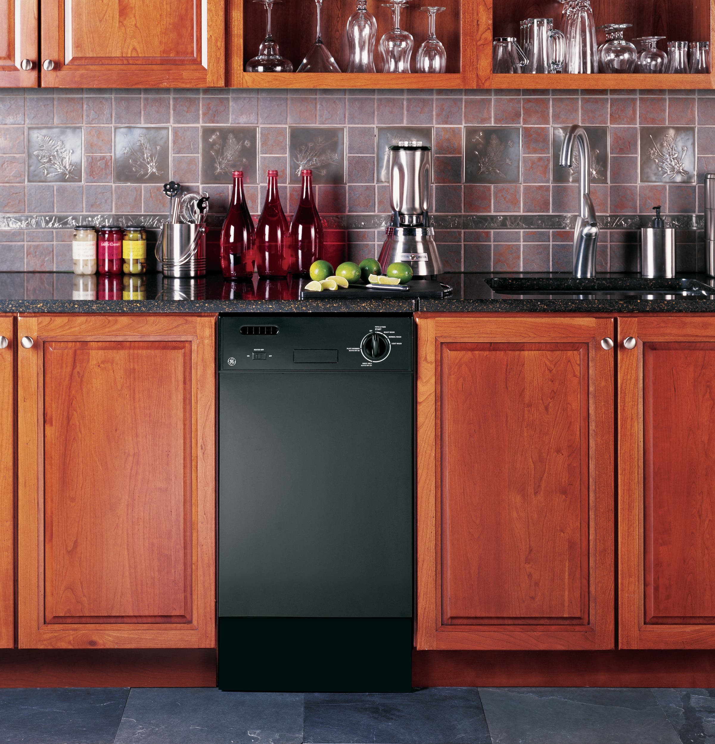 GE GSM1800FBB Black
