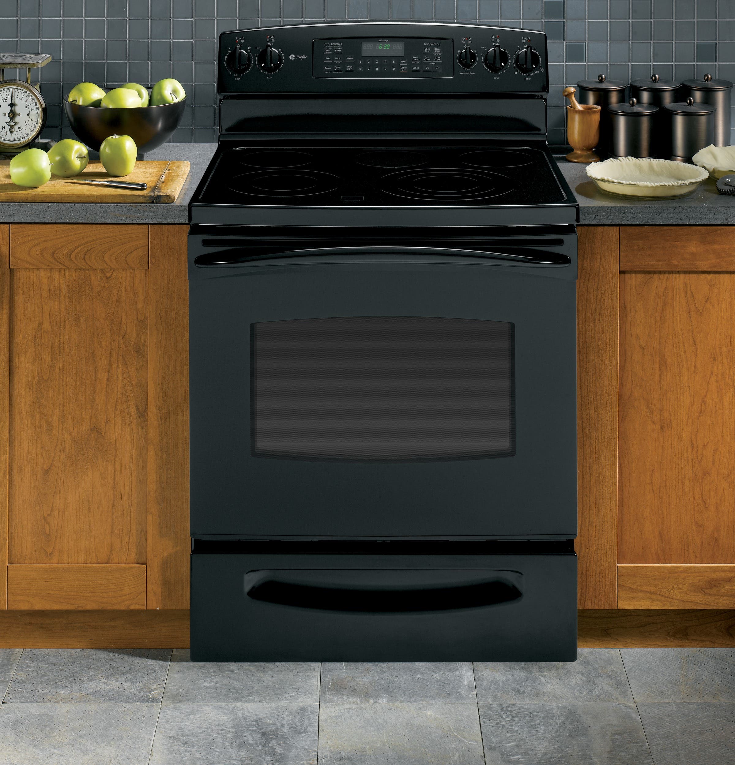 GE PB905DTBB Black