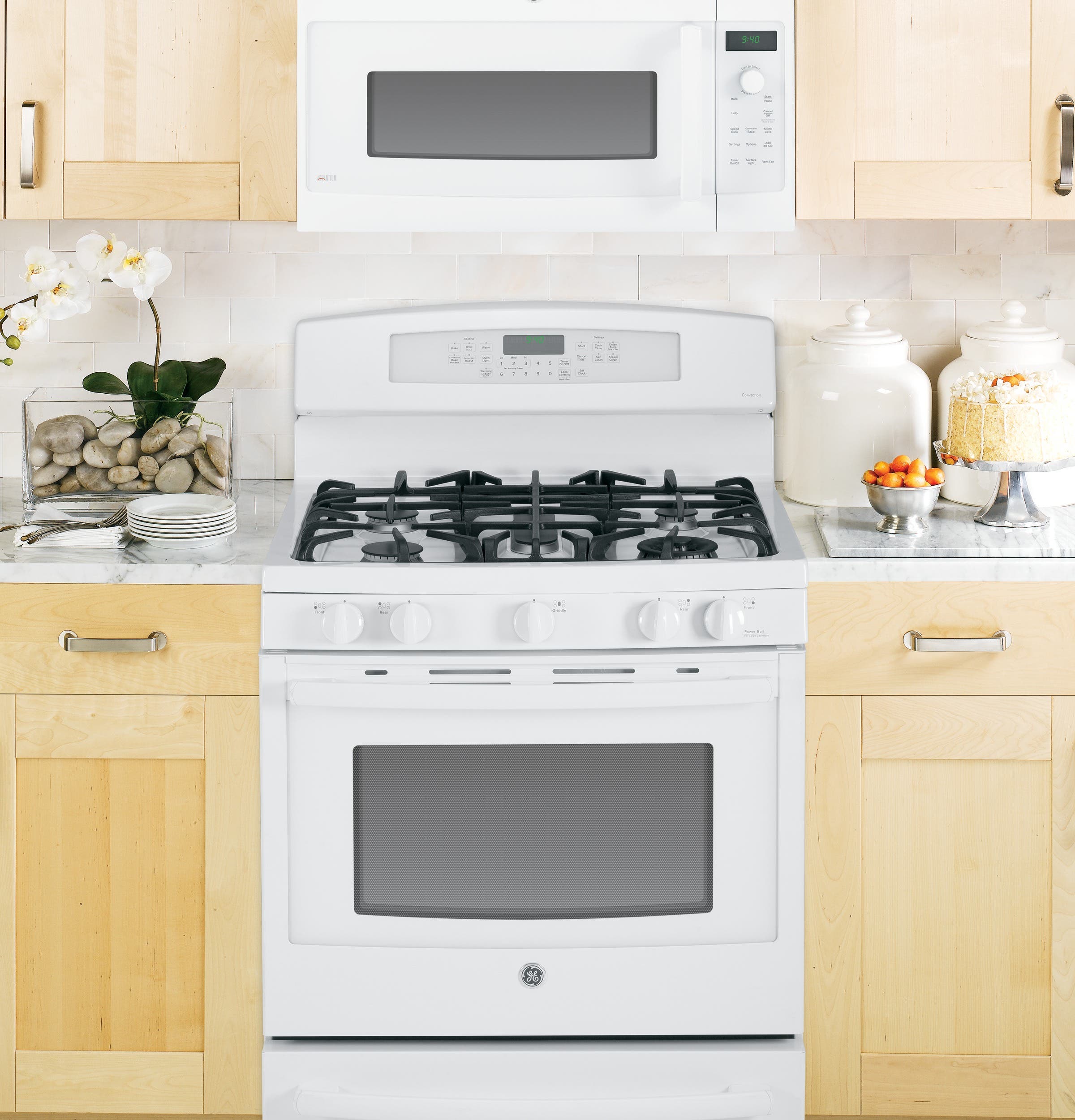 GE PGB940DEFWW White