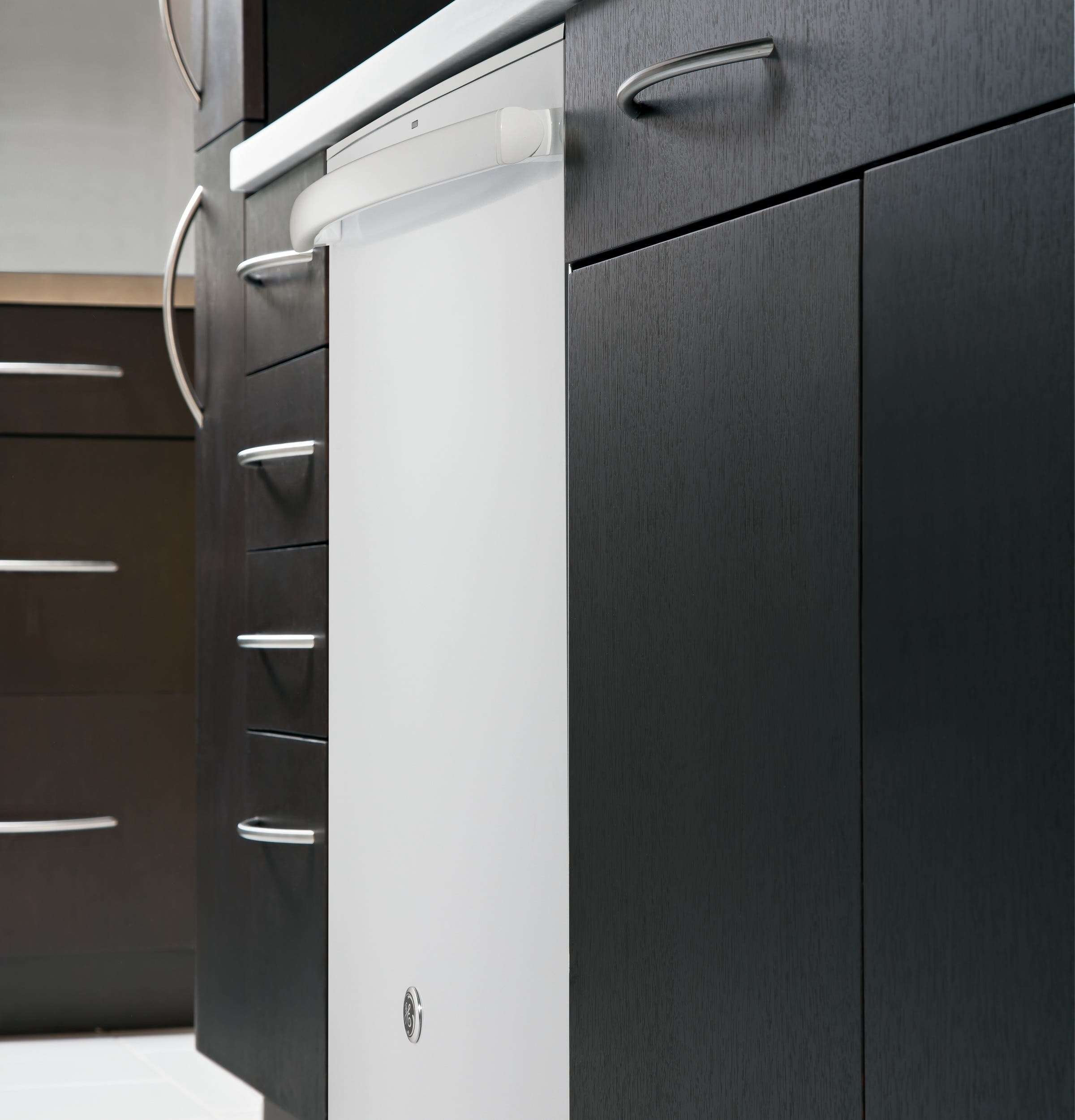 GE GDT580SGFWW White
