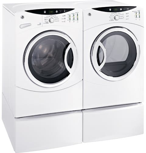 GE DCVH680GJWW White on White