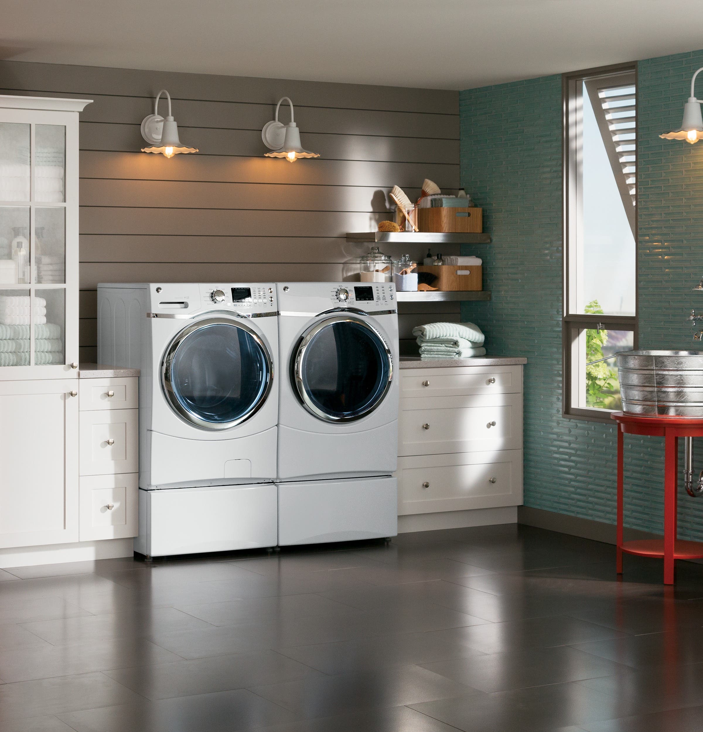 GE GFWS1700HWW White