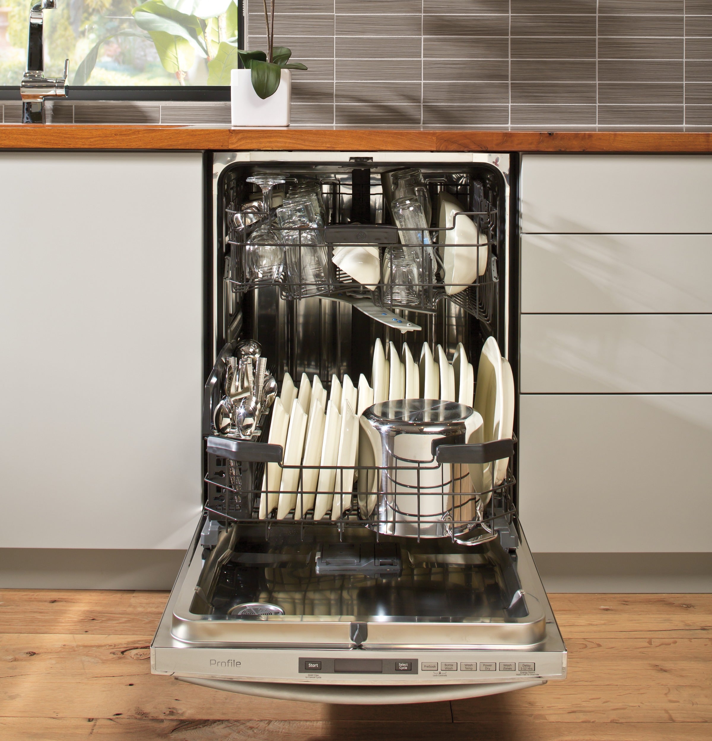 GE PDT750SSFSS Dishwasher - Thumbnail 4