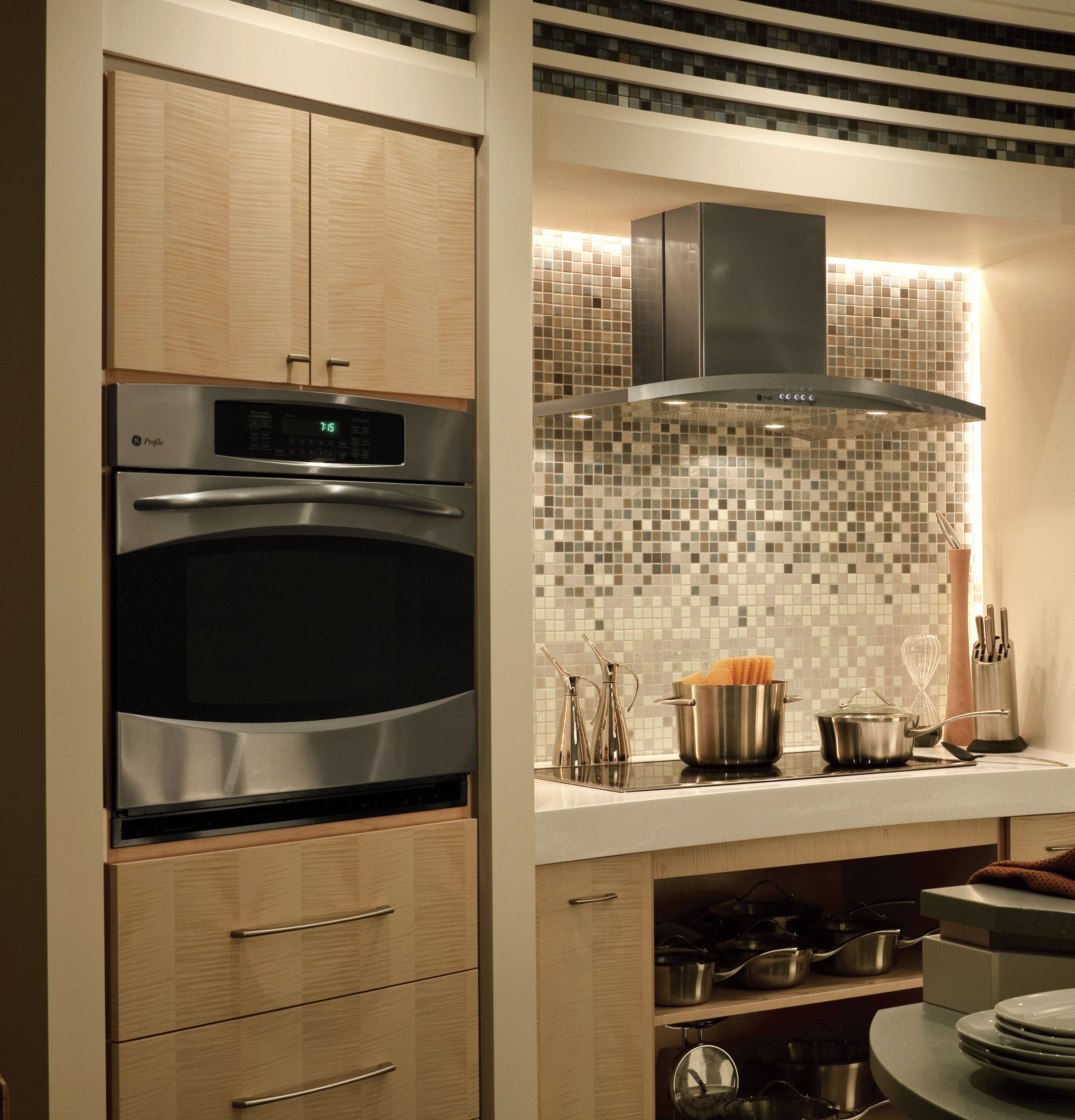 GE PHP960DMBB Black