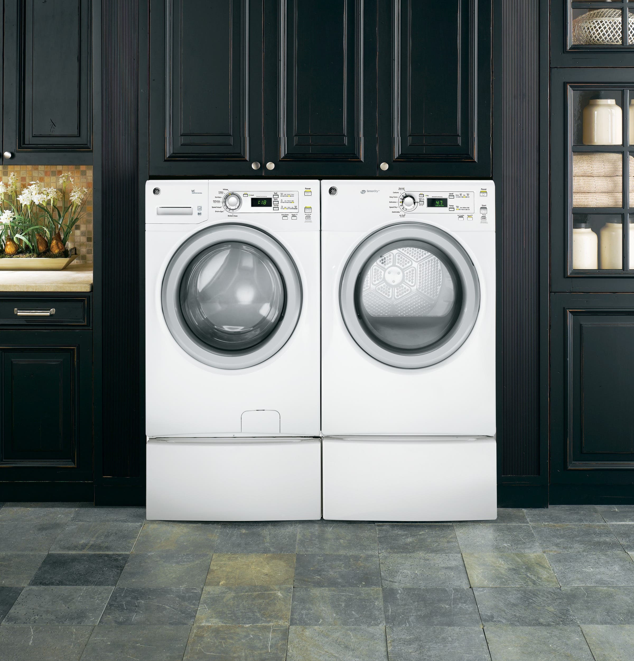 GE GFDN120EDWW 27 Inch 7.0 cu. ft. Electric Dryer
