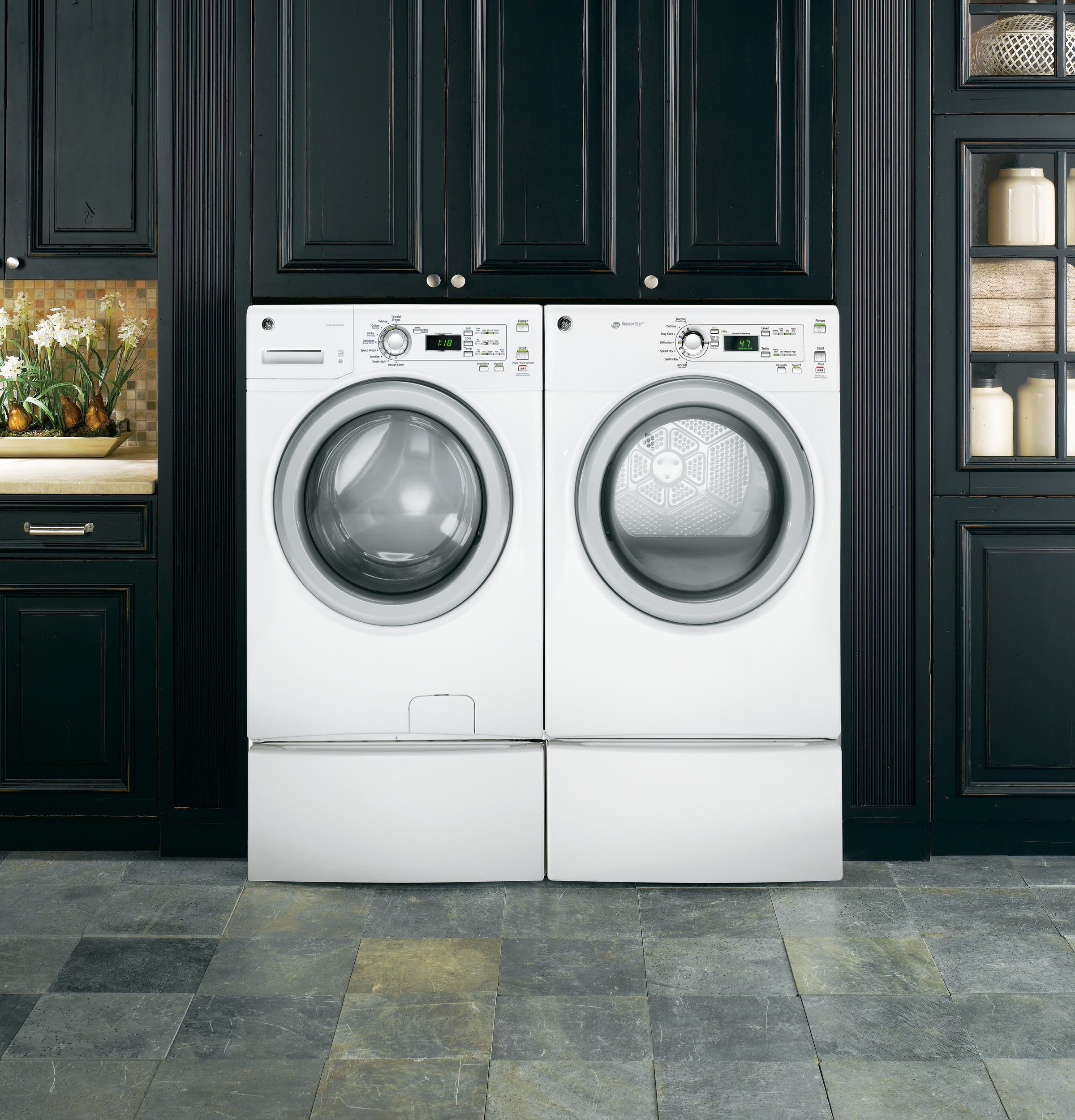 GE GFDN120EDWW 27 Inch 7.0 cu. ft. Electric Dryer