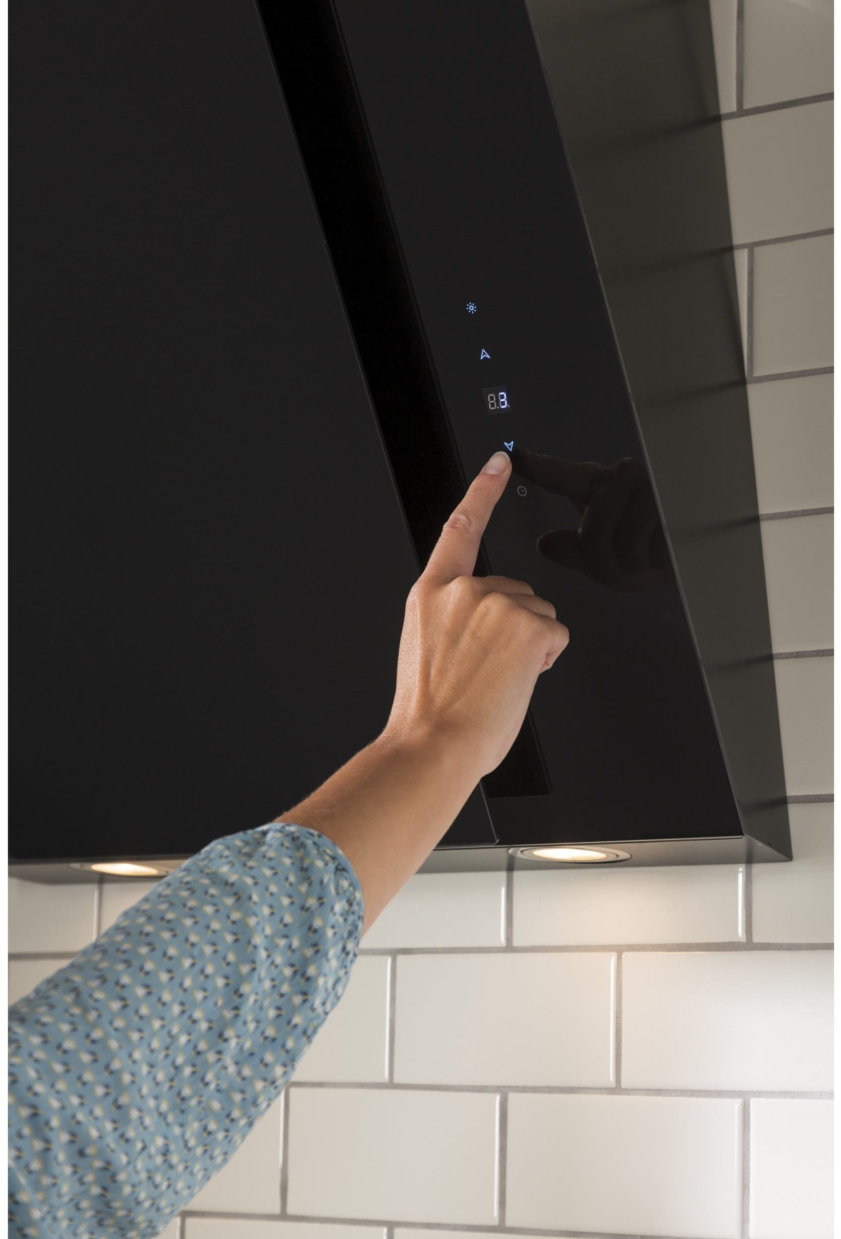 Haier HCH2400ACB Black
