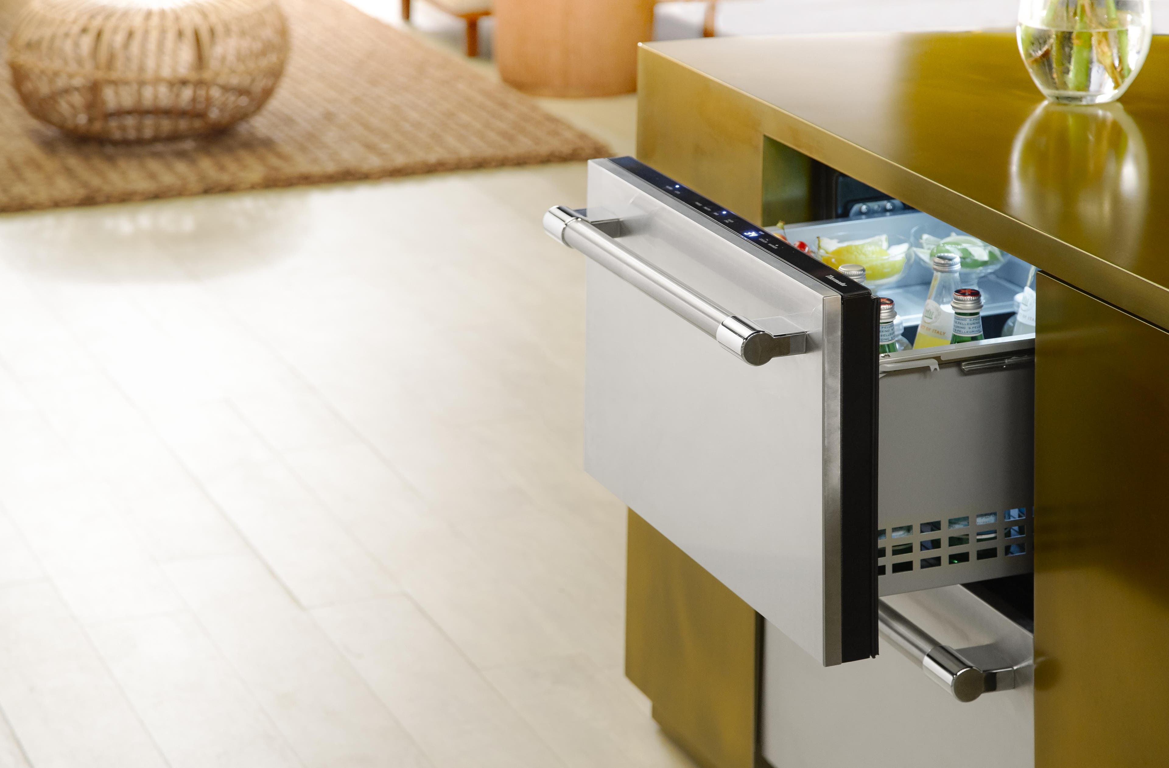 Thermador T24UC910DS Stainless Steel with Masterpiece Series Handle