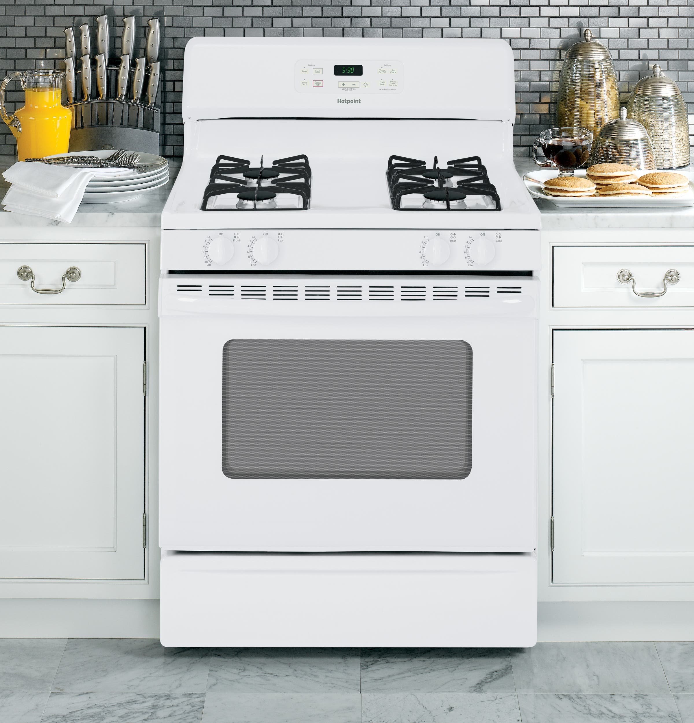 Hotpoint RGB530DEHWW White
