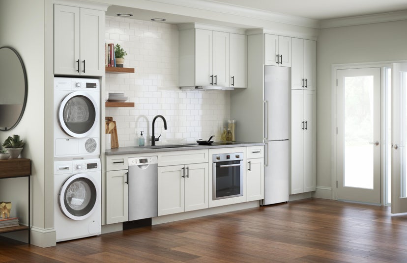 Bosch SPE68U55UC 18 Inch Built-In Recessed Handle Dishwasher with 1...