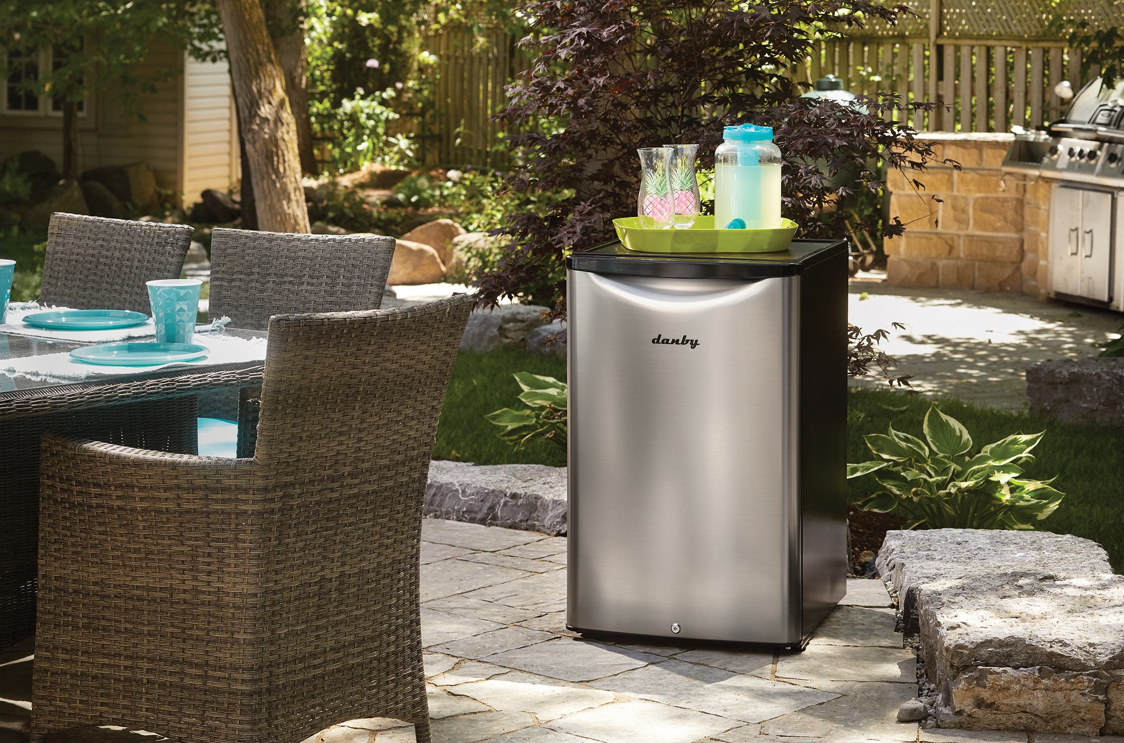 Danby DAR044A6BSLDBO Black Stainless Look