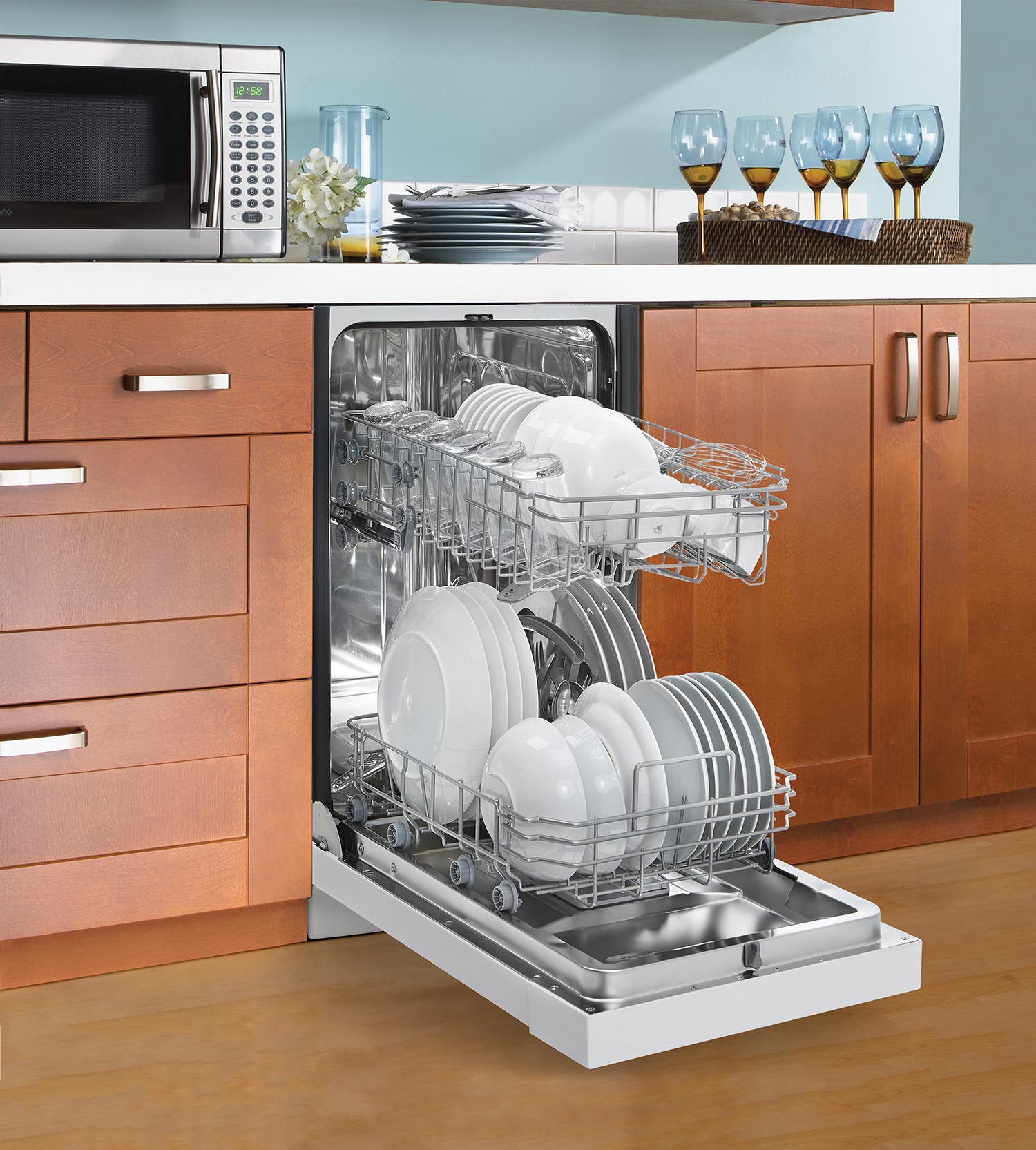 Danby DDW1804EW White