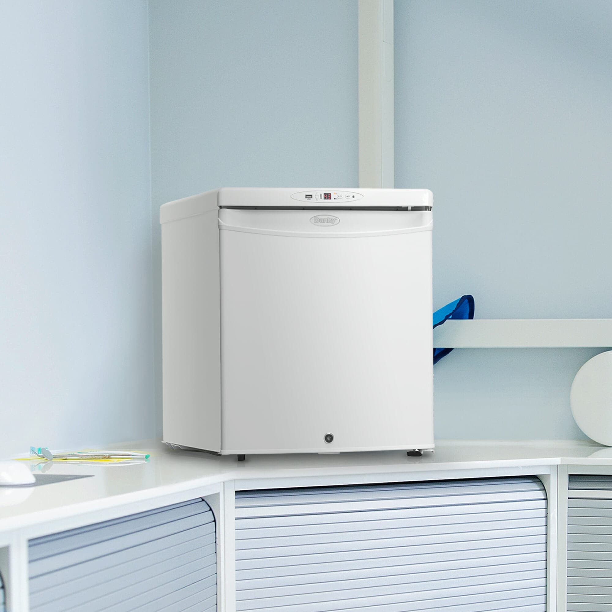 Danby DH016A1W White
