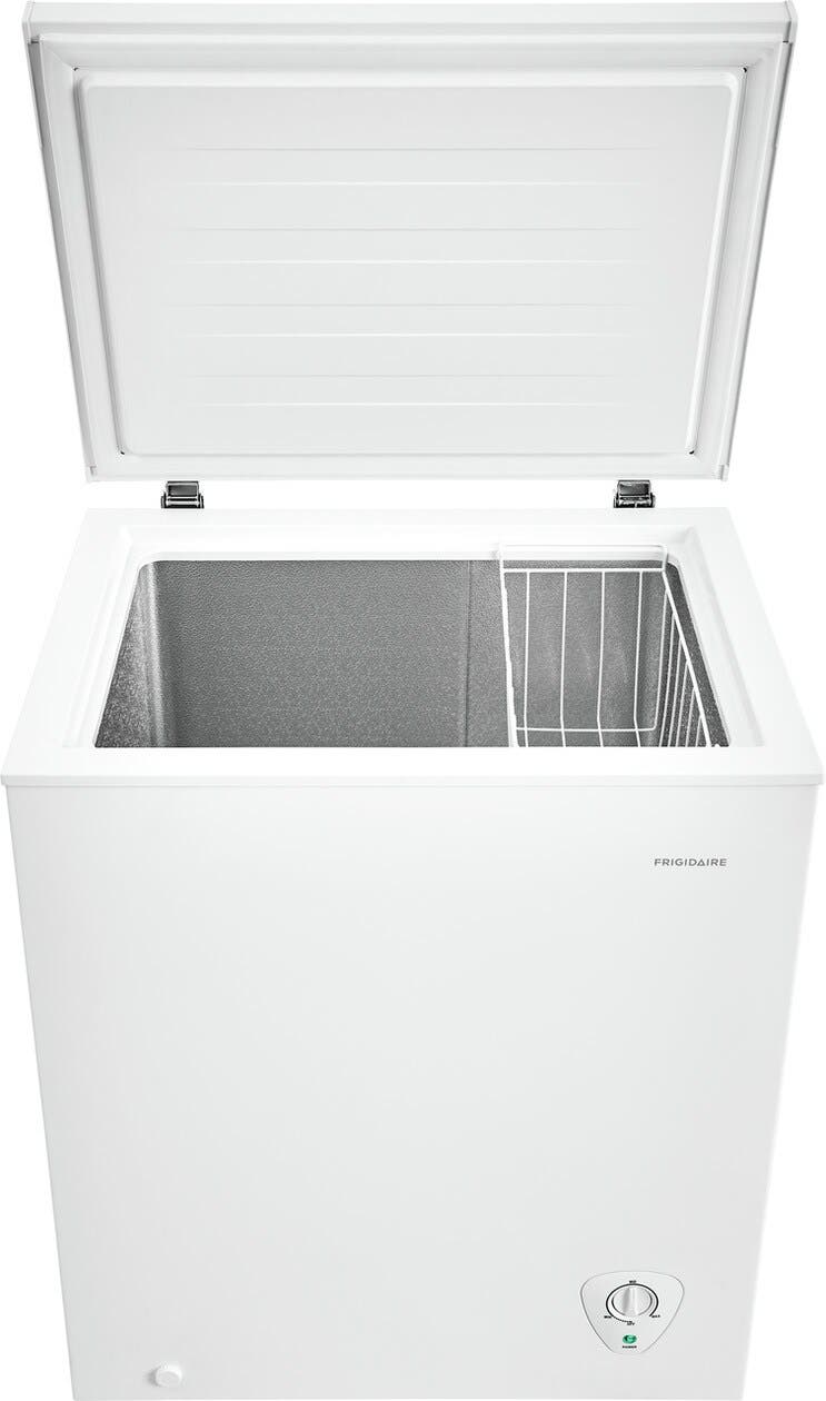 Frigidaire FFFC05M2UW 5 Cu. Ft., 29 Inch