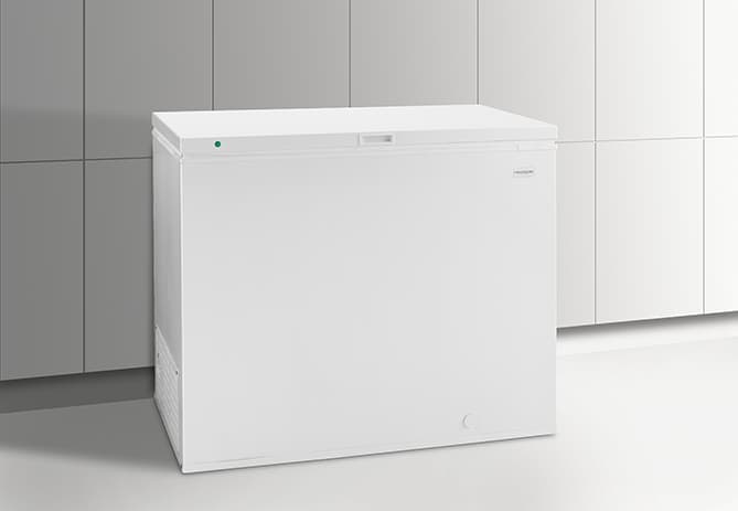 Frigidaire FFFC09M1QW White