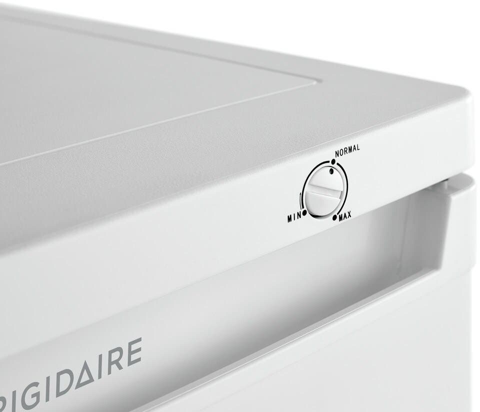 Frigidaire FFFU06M1TW White