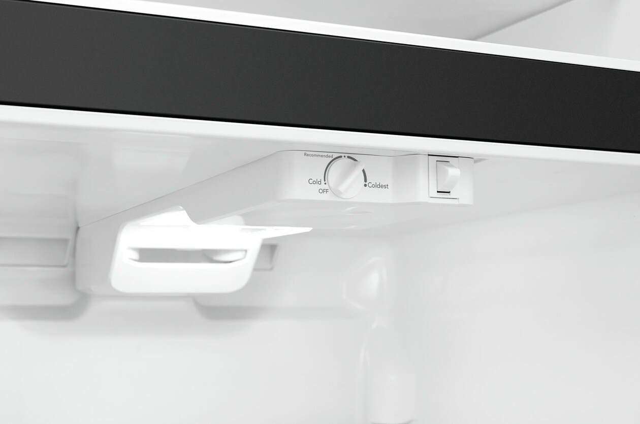 Frigidaire FFHT1814VB Black