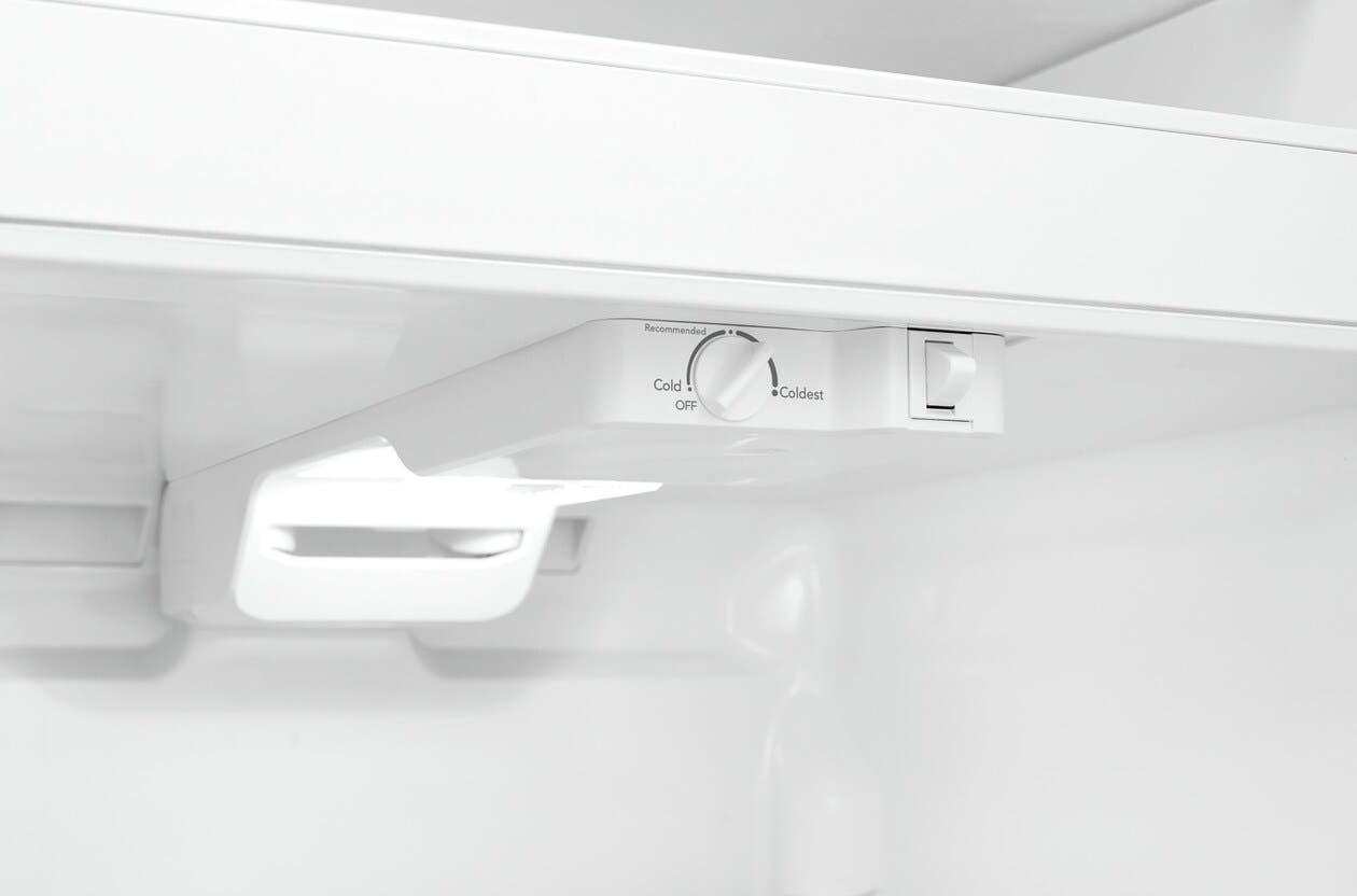 Frigidaire FFHT1814VW White