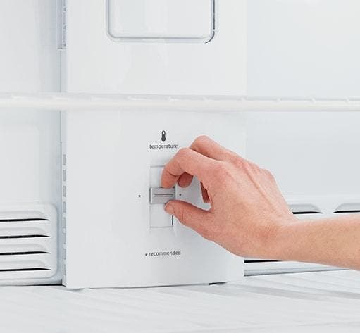 Frigidaire FFHT1821TW White
